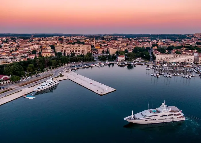 빌라 Kuca Za Odmor Lilly *