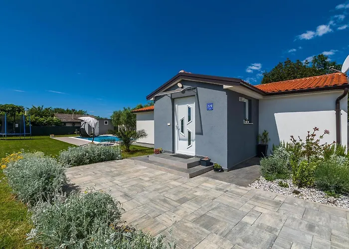 Kuca Za Odmor Lilly 풀라