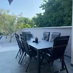 Kuca Za Odmor Lilly Villa Póla